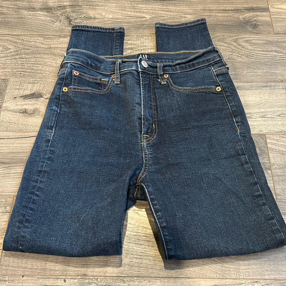 Gap true skinny jeans